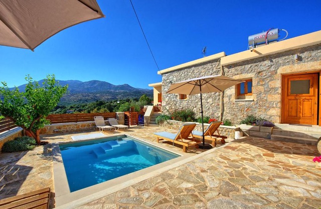 Villa Vicilla by PosarelliVillas