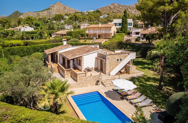 Villa Victoria Alcudia Bonaire para 6 con piscina