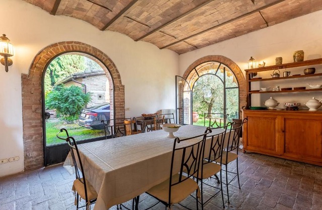 Villa Vignano - Exotic Villa Among Olive Trees