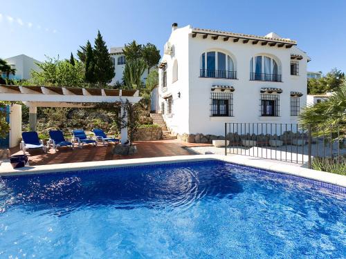 Villa Villa Flores by Interhome