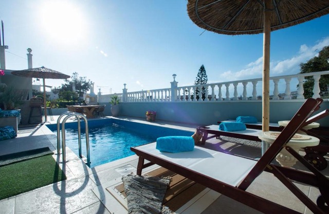 Villa Virginia, heated pool, Kalamaki