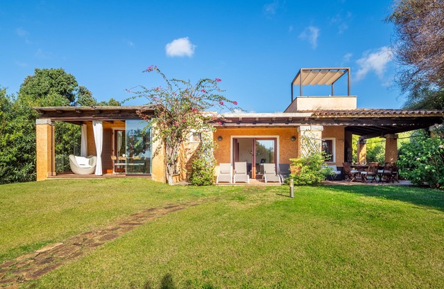 VILLA VIRIDIANA CHIA - a few steps from the beach