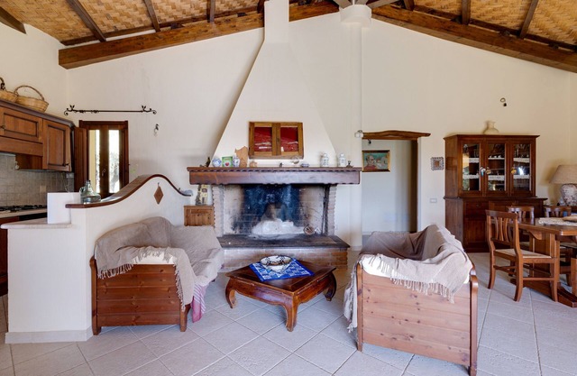 Villa 'Vivi Natura' con vistas al mar, piscina privada y Wi-Fi