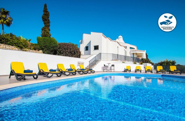 Villa w/ Sea View, Heatable Pool & BBQ