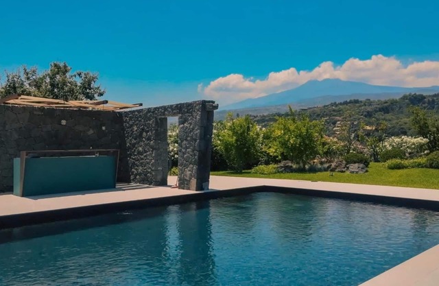 Villa White Oleander