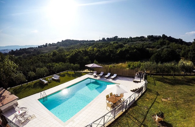 Villa con piscina, 6 camas y 2 baños con wifi gratis.