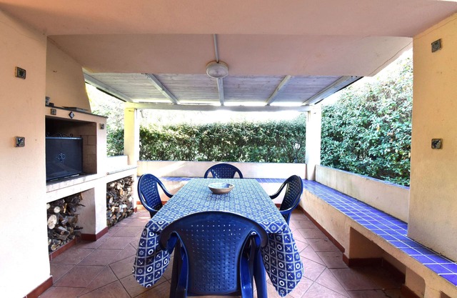 Villa independiente en residencia con piscina a pocos pasos de la playa.