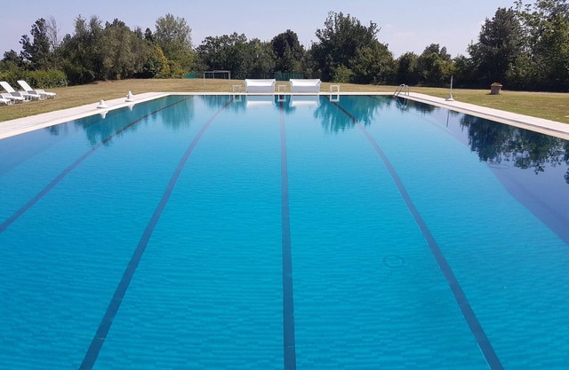 Villa con increíble piscina privada semiolímpica y tenis