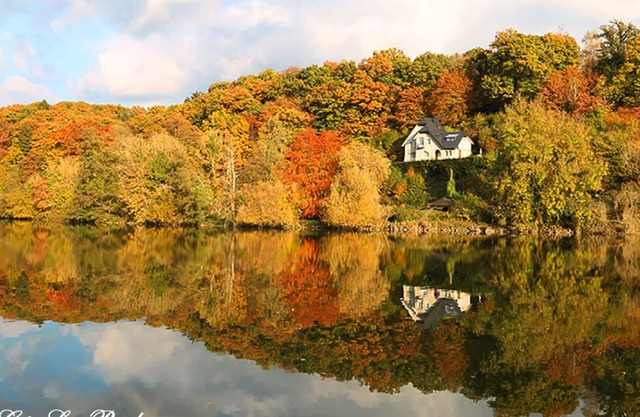 Villa on the banks of the Meuse, in the heart of nature