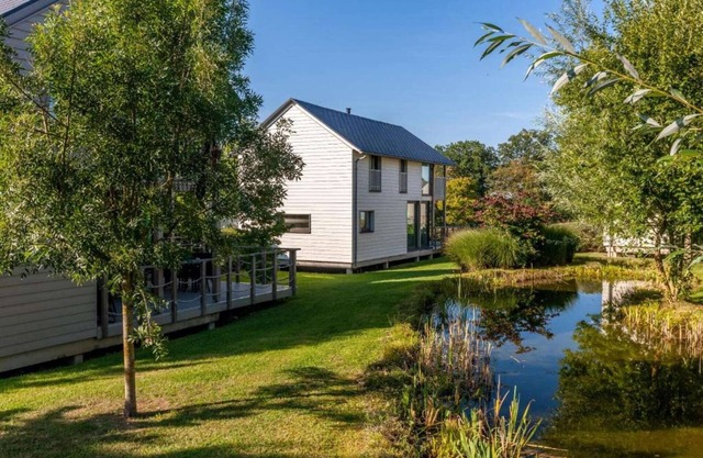 Villa junto al lago con sauna