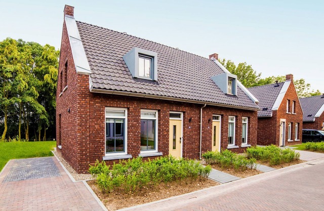 Villa With Dishwasher, 4 km. From Maastricht
