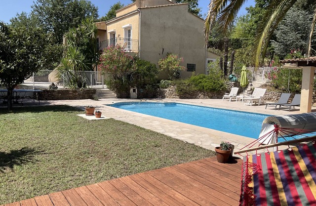 Villa Con Piscina En St Paul En Foret, Nr Fayence, Cote D'azur-Provence, Francia