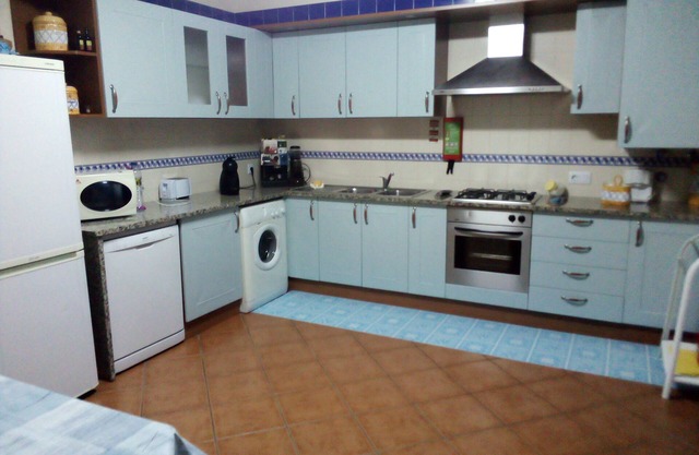 House with Garden, 1 Km from Praia da Areia Branca