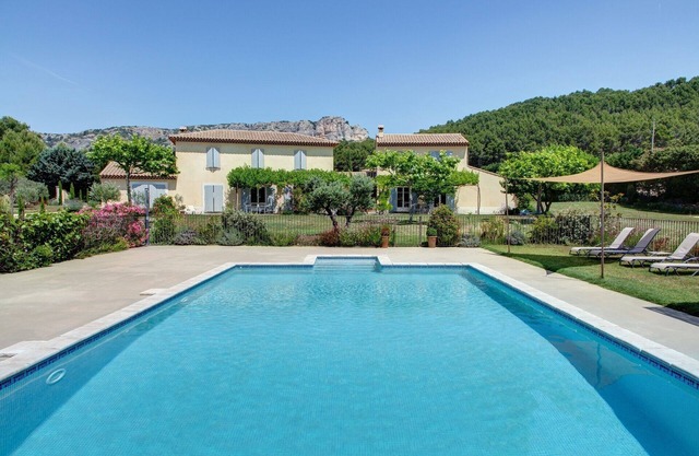 Alquiler de vacaciones con piscina y SPA privado en el Luberon en Provenza