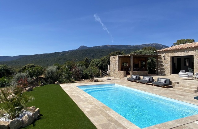 Villa with infinite view, private pool.
