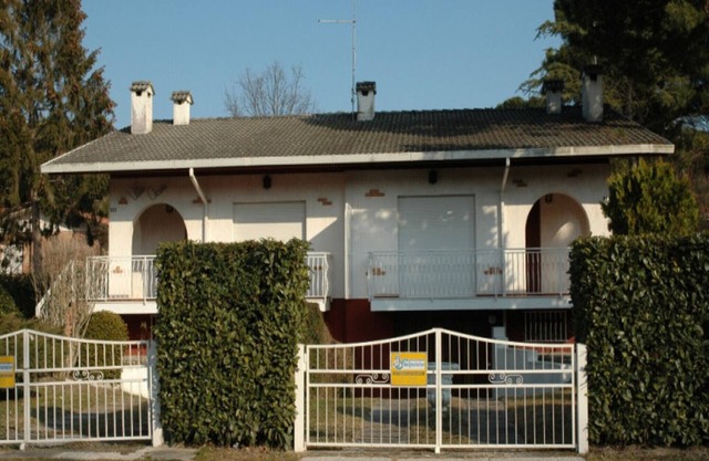 Villa con jardín privado ideal para niños.