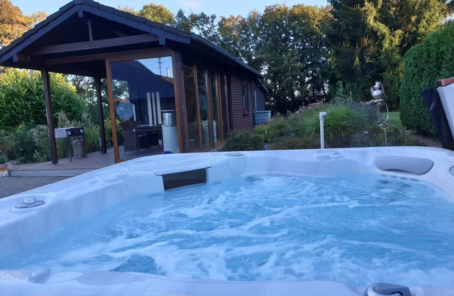 Villa with jacuzzi and sauna - surrounded by meadows, fields and forests