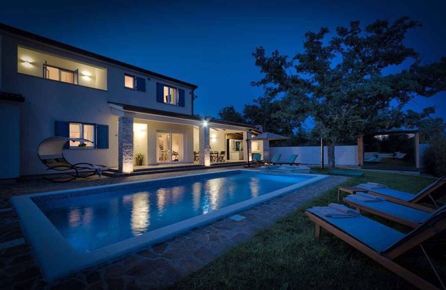 Casa vacacional con piscina y sauna