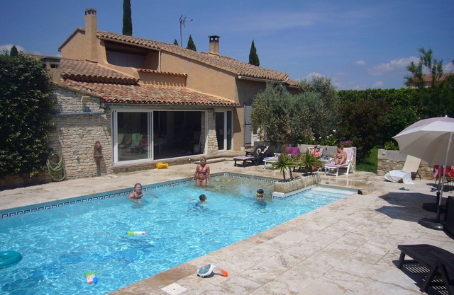 VILLA CON PISCINA ENTRE ALPILLES Y DURANCE