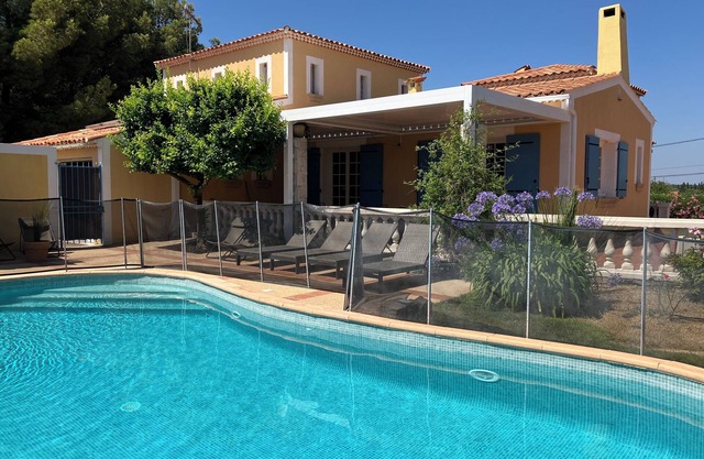 Villa con piscina en Pinet