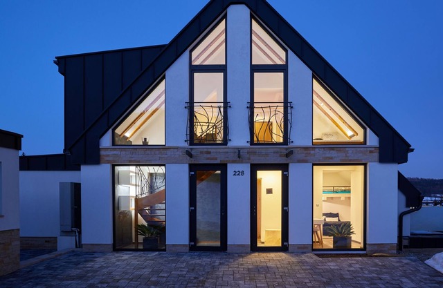 Villa with pool, sauna and whirlpool not far from the ski slopes