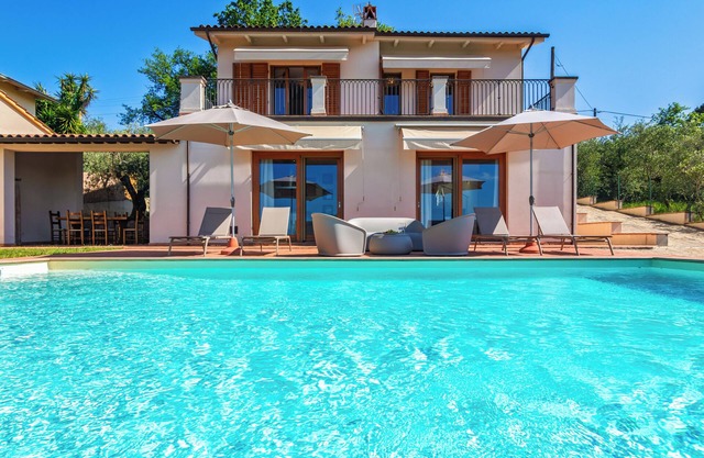 *Villa with Pool* Surrounded by Green - Monte Carlo