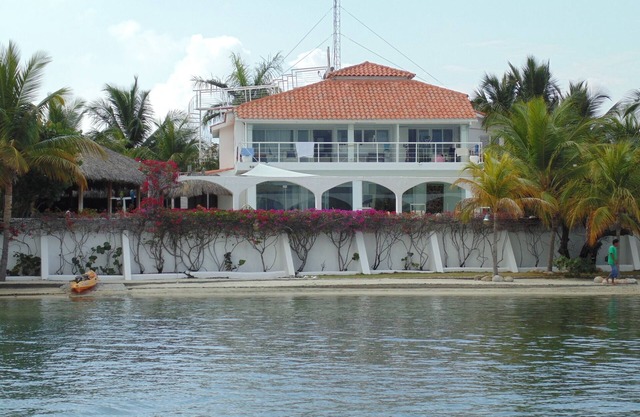 Villa con playa privada, frente a las dunas de bani. Paraje paradisiaco