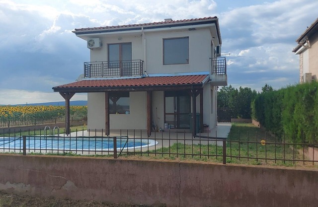 Villa with private pool - 15 min. from Sunny Beach and sea