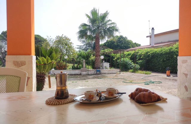 Villa with Private Garden perfect for Families and Groups in Salento