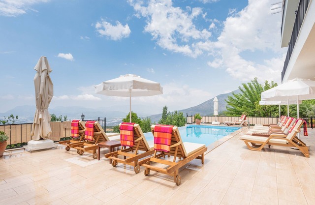 Villa con piscina privada con vistas espectaculares del mar y Mo