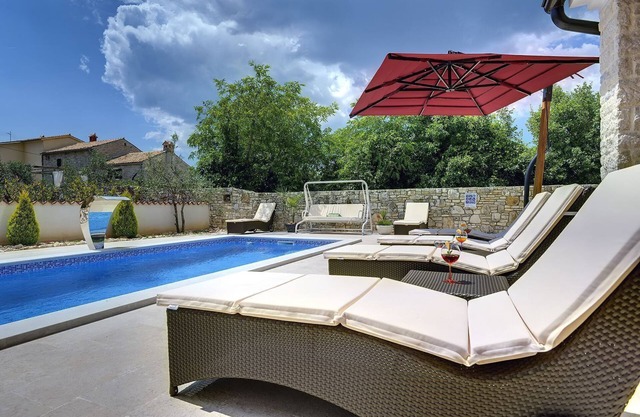 Villa con piscina privada, jacuzzi, sauna