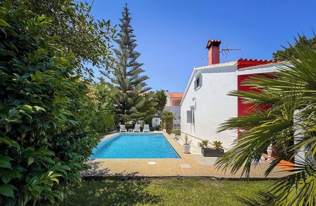 Villa con piscina privada y encantador jardín | playa 5 mins | Lisboa 20 mins