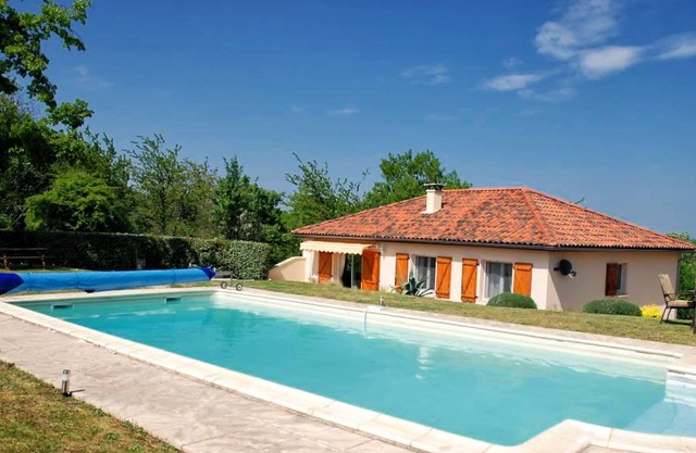 Villa con piscina privada con impresionantes vistas sobre el valle del Dordoña