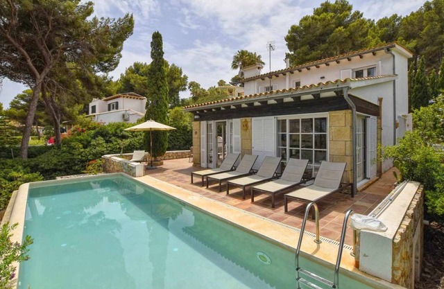 Villa con vistas al mar y piscina para 6 personas