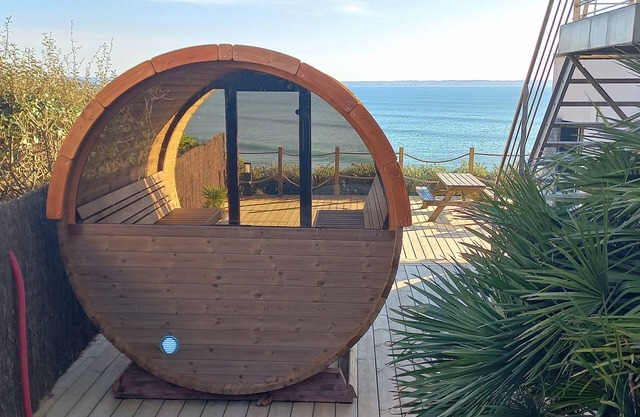 Casa PENINSULA CROZON con excepcionales vistas al mar