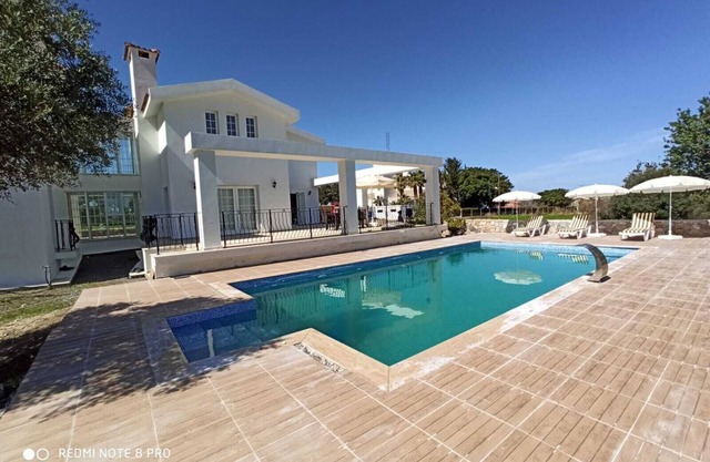 Gran villa de 4 dormitorios cerca de la playa