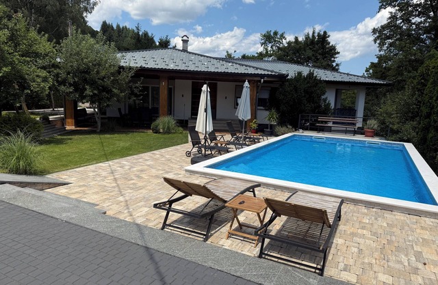 Villa Wood & Green SPA