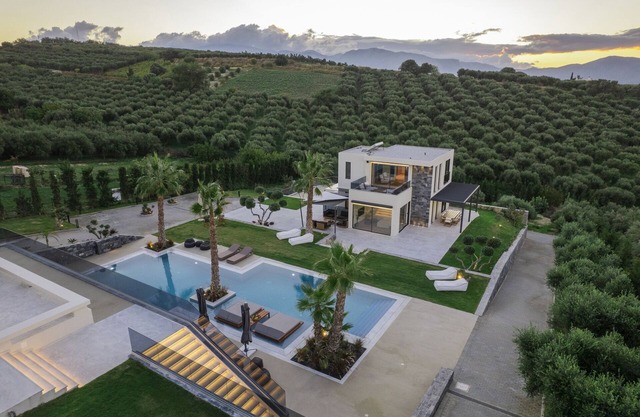 Villa Yolies