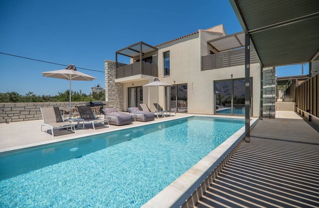 Villa en Georgioupolis con 3 habitaciones, capacidad 6