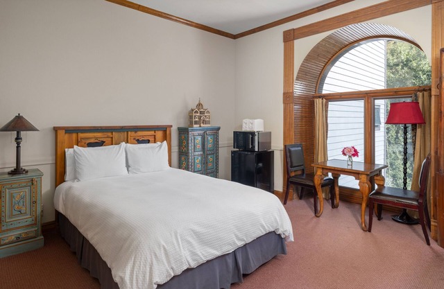 Village Hideaway, Telluride convenience steps to skiing and downtown!