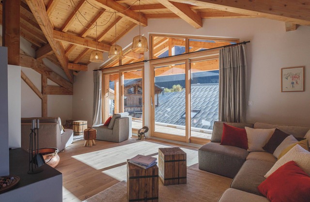 Village house 220m² - 6 bedrooms 12 to 17 sleeps - Champagny en Vanoise