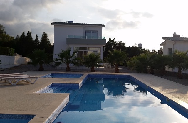 Village Ubicación con impresionantes vistas al mar / piscina, a 3 minutos a pie de los restaurantes