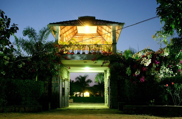 Village Machaan Resort