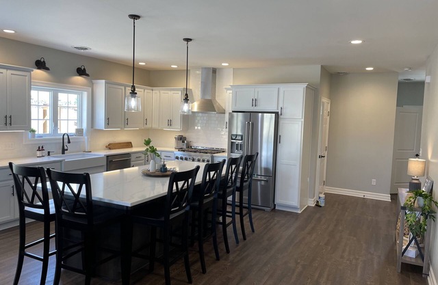 Village retreat, new condo loaded with amenities hot tub, fire pit, game room