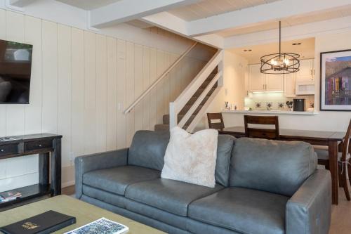 Villager Condo 1207