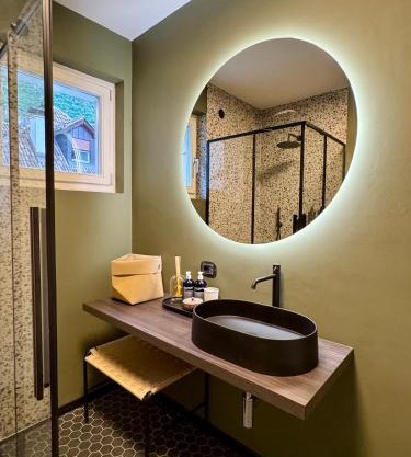 VILLAREJA - Stilvolle ruhige Boutique-Suite mit Terrasse, Designbad und Altstadtblick im Herzen von Bozen
