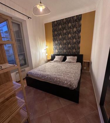 Villarey Home - central apartment in Menton