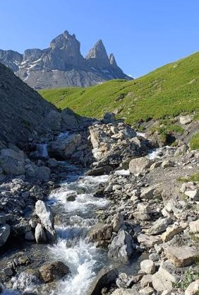 VILLARGONDRAN vélo en Maurienne garage vélos