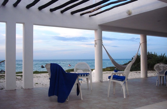 Villas del Mar 'Bin Kiin' Casa dúplex con A / C. servicio opcional