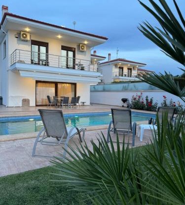 Villas Hanioti